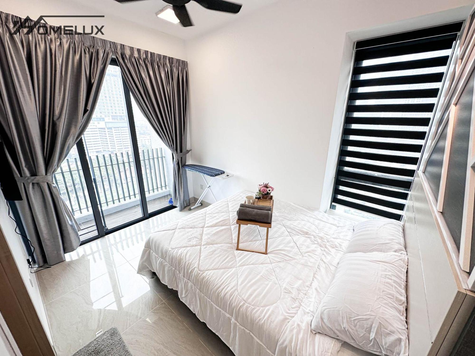 The Colony By Infinitum Best Pool View Klcc Trx Merdeka 118 Kl Tower 쿠알라룸푸르 외부 사진